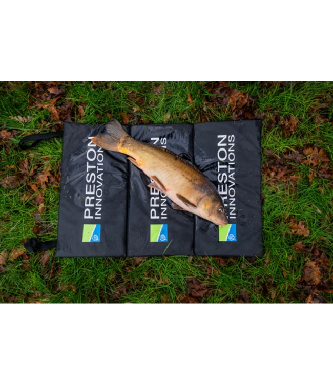 Fold Away Unhooking Mat