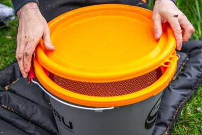 Guru Bucket 18 ltr Grey